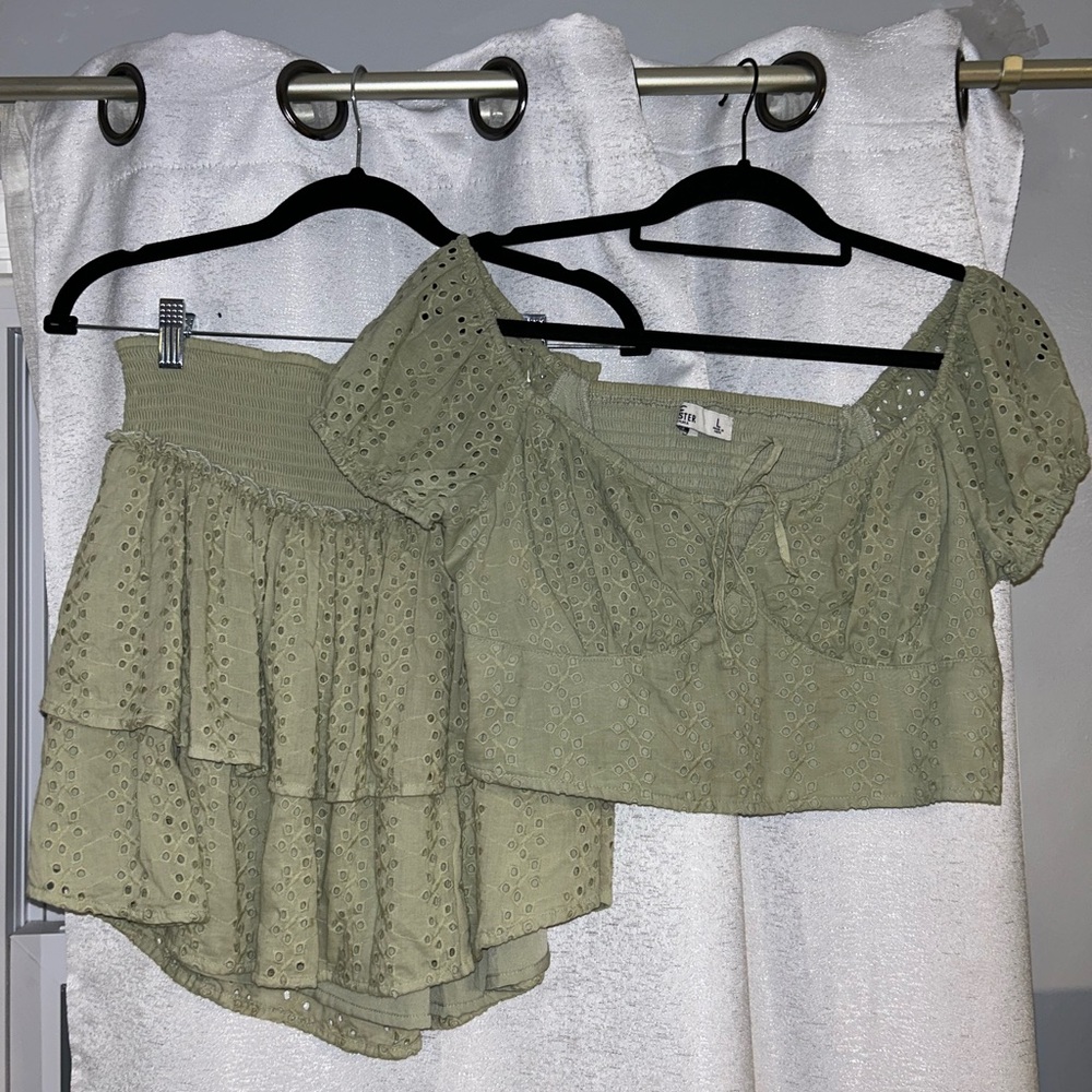 Hollister Matching Set